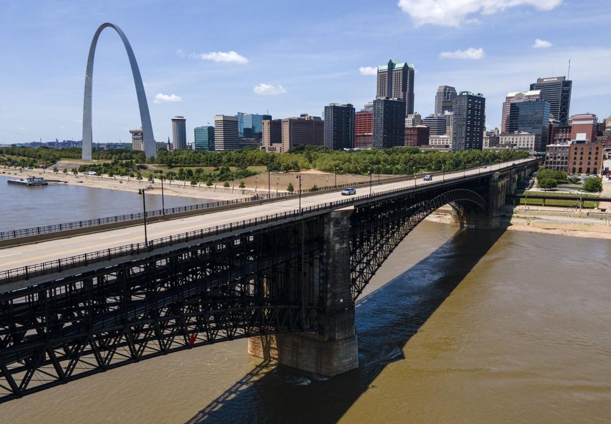 The Gateway Arch Riverboat with a view of downtown