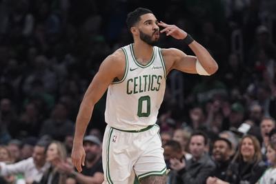 Spurs Celtics Basketball