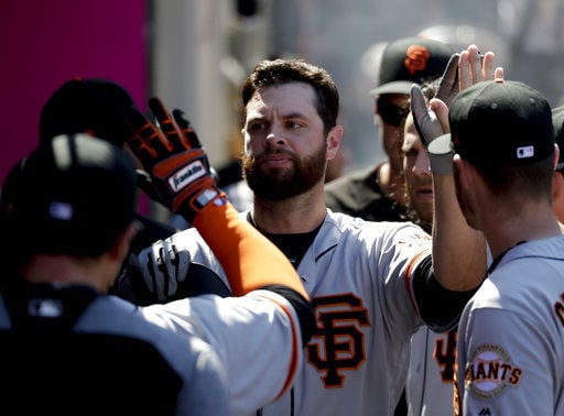 Giants place Brandon Belt on IL with knee inflammation