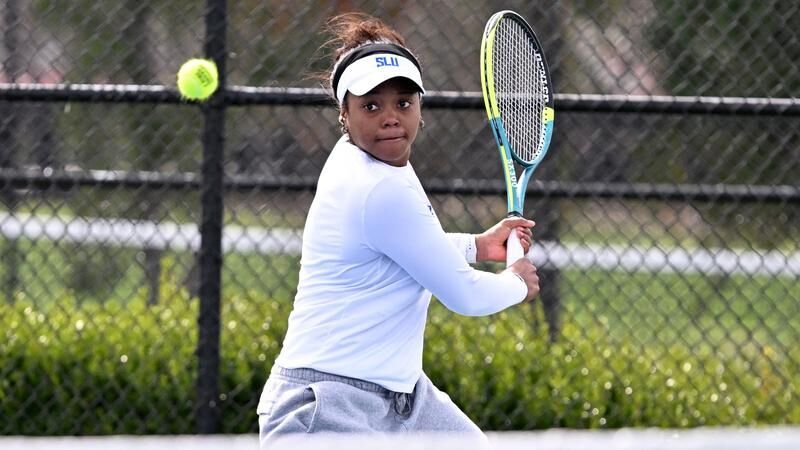 White, Hill Win Twice vs. Lindenwood