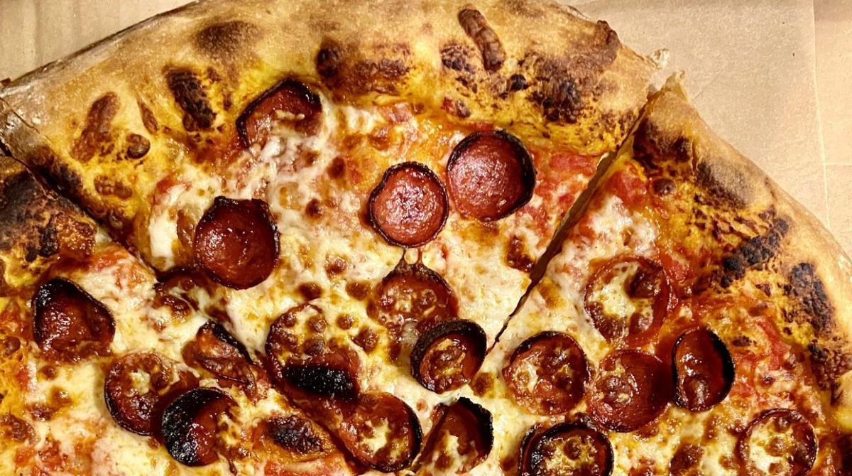 Elmwood pizza