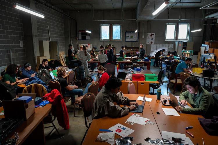SWARM student engineers on the cutting edge of modular robotics