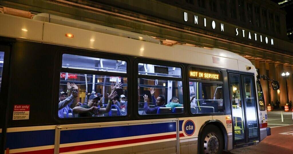 Officials: 3-year-old riding Texas migrant bus dies in southern Illinois - Vimarsana News
