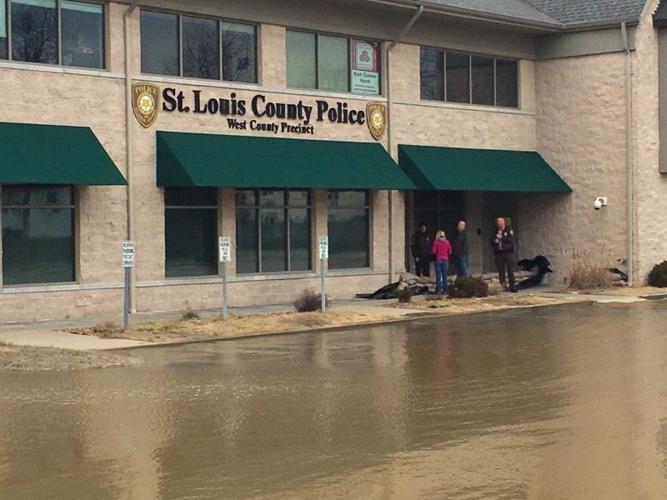 Flood water threatening to submerge St. Louis County police Valley Park precinct