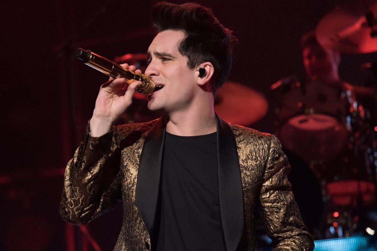 Panic At The Disco Victorious At Scottrade Show Concert Reviews Stltoday Com - victorious panic at the disco roblox id