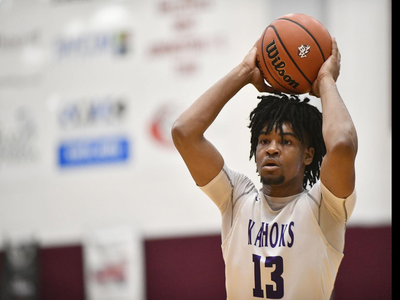Taylor Shows Off All Around Game Leads Collinsville To Sectional