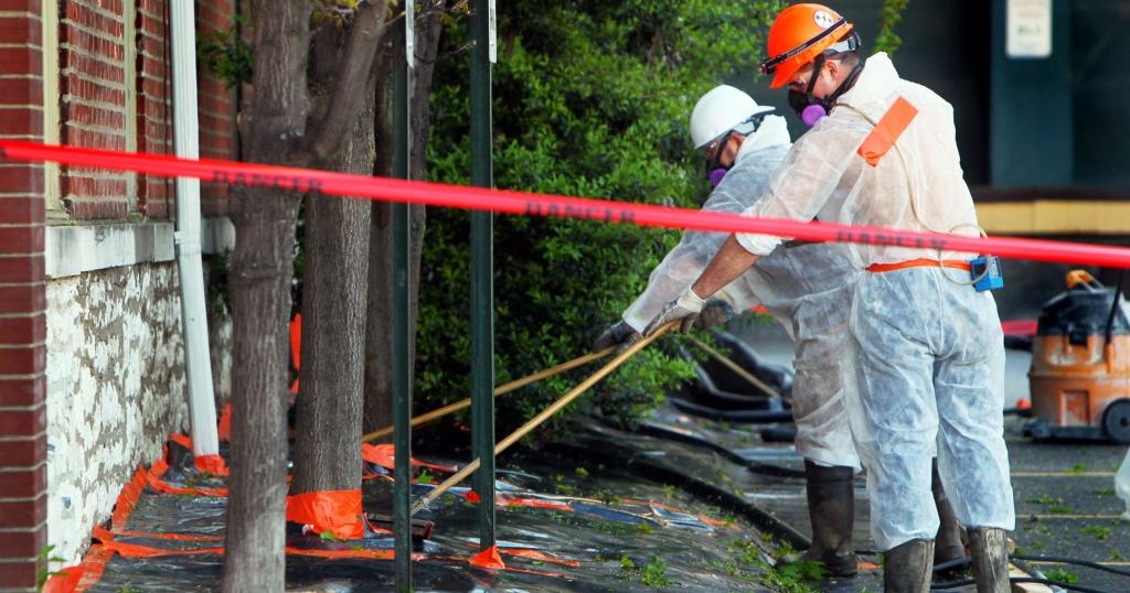 Downtown streets reopen after steam pipe rupture