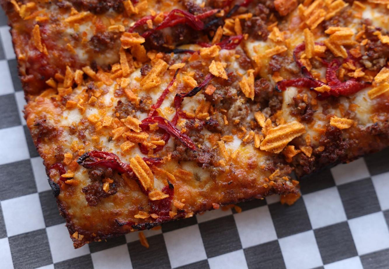Motor Town Pizza revs up Richmond Heights with delicious Detroit-style pies