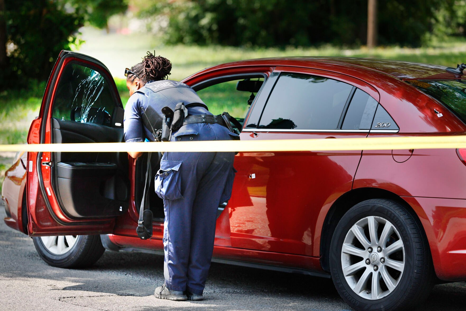 Undercover detectives shot at in The Ville neighborhood of St. Louis