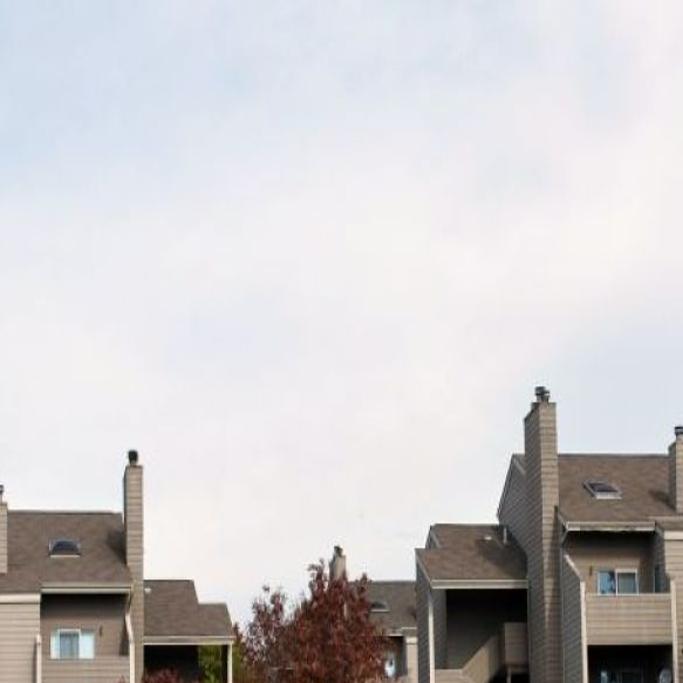 Chicago Company Buys Two St Louis Apartment Complexes Building