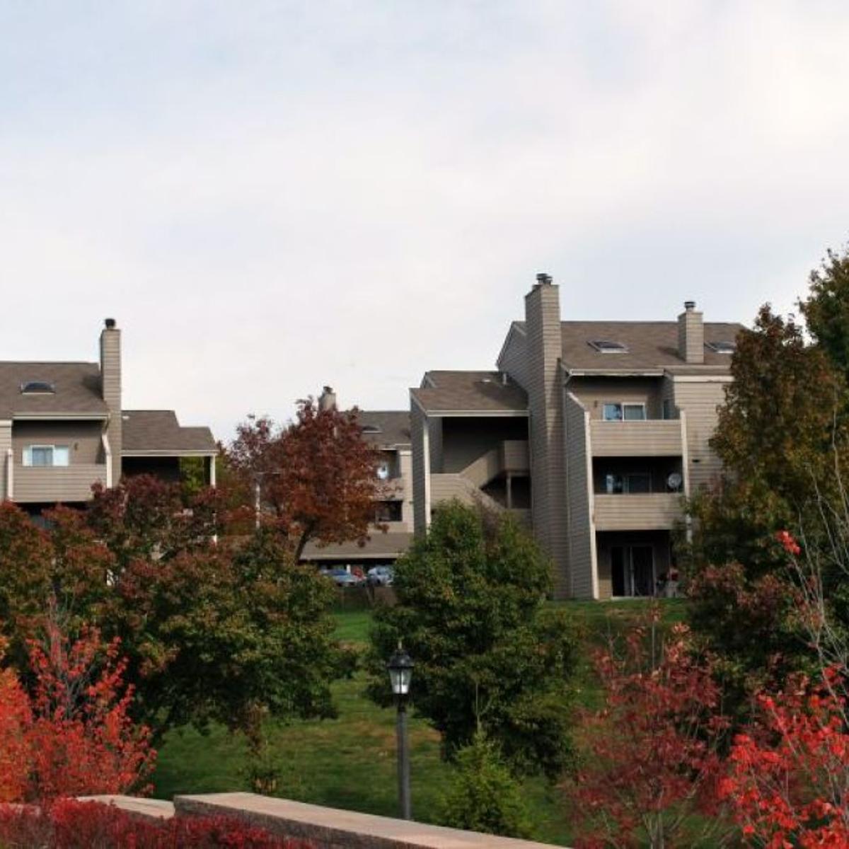 Chicago Company Buys Two St Louis Apartment Complexes Building