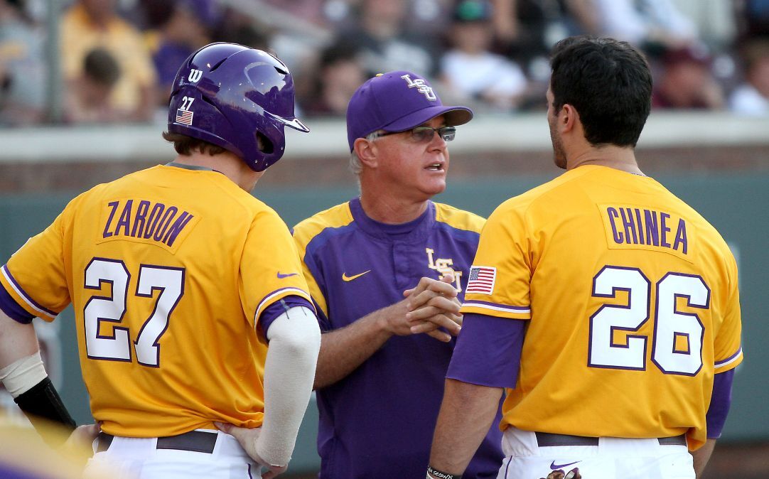 No. 1 LSU baseball wins game 1 vs Ole Miss 7-3.