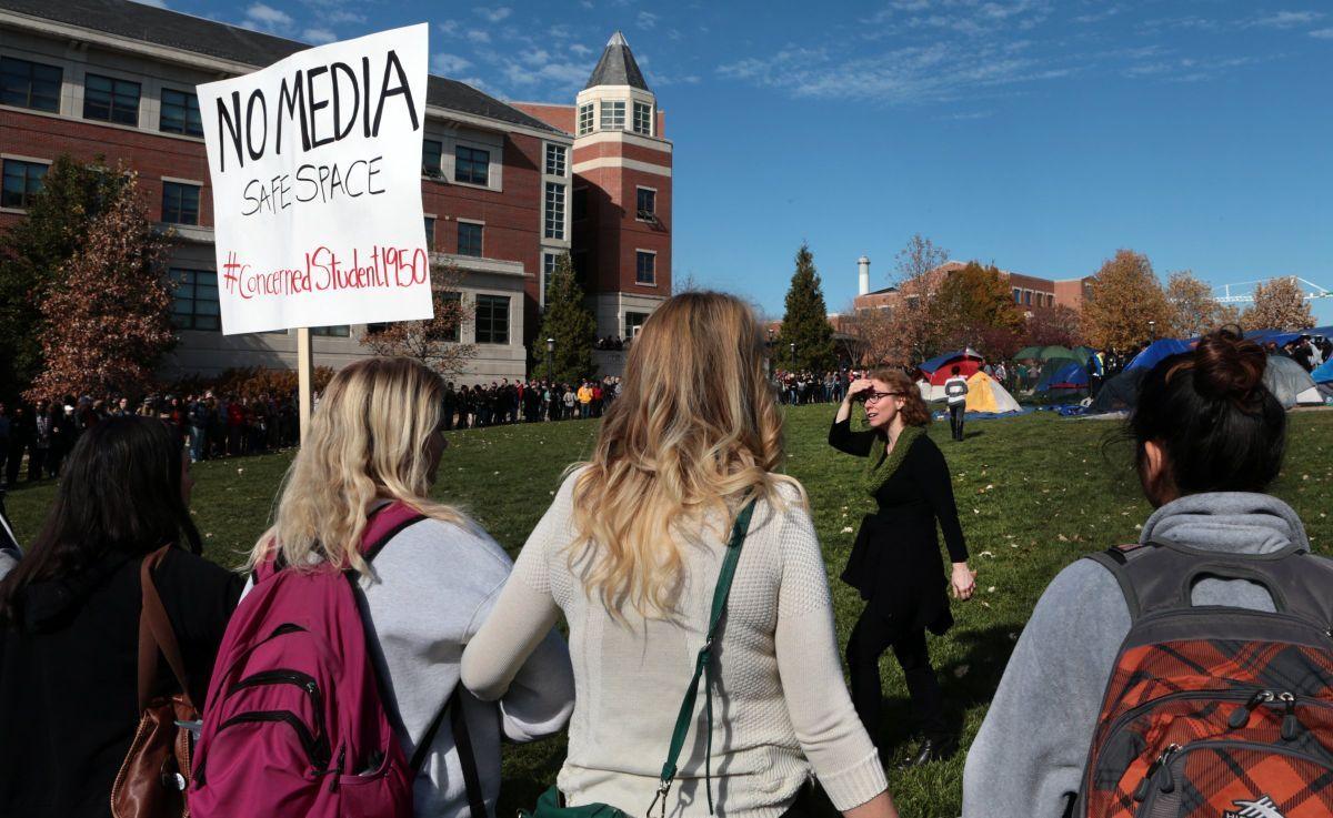 Mizzou professor Melissa Click gets community service for assault charge