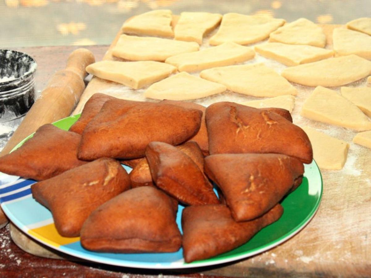 Somalia Native Cooks Homeland Favorites Food And Cooking Stltoday Com