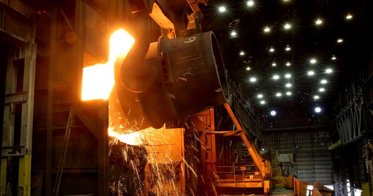 US Steel plans to fire up Granite City blast furnace, hire 400 workers