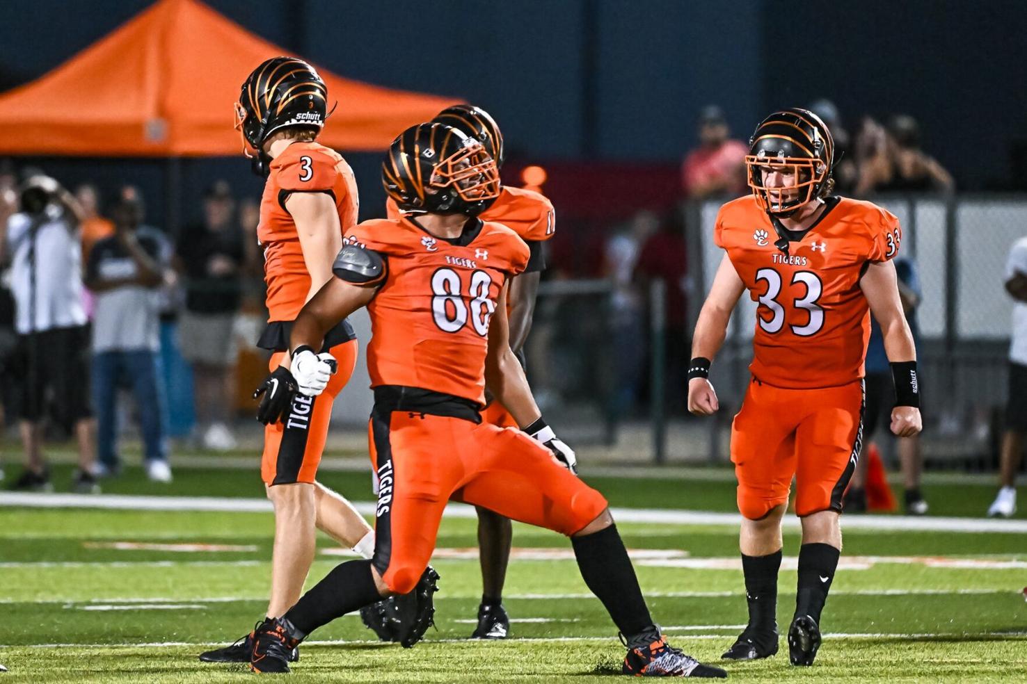Edwardsville’s Iose Epenesa is a 5-star athlete, 5-star person: No. 1