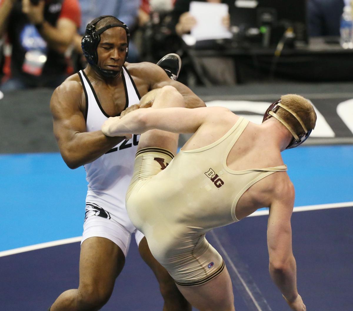 Photos Ncaa Wrestling Championship Matches College Sports 