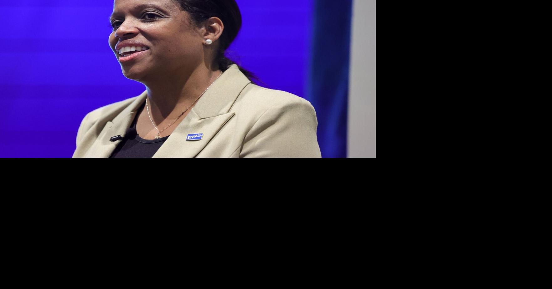 St. Louis Public Schools superintendent gets $25,000 to move from Belleville