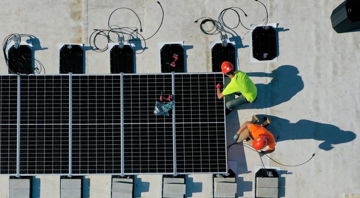 Solar panel install at the Missouri Botanical Garden