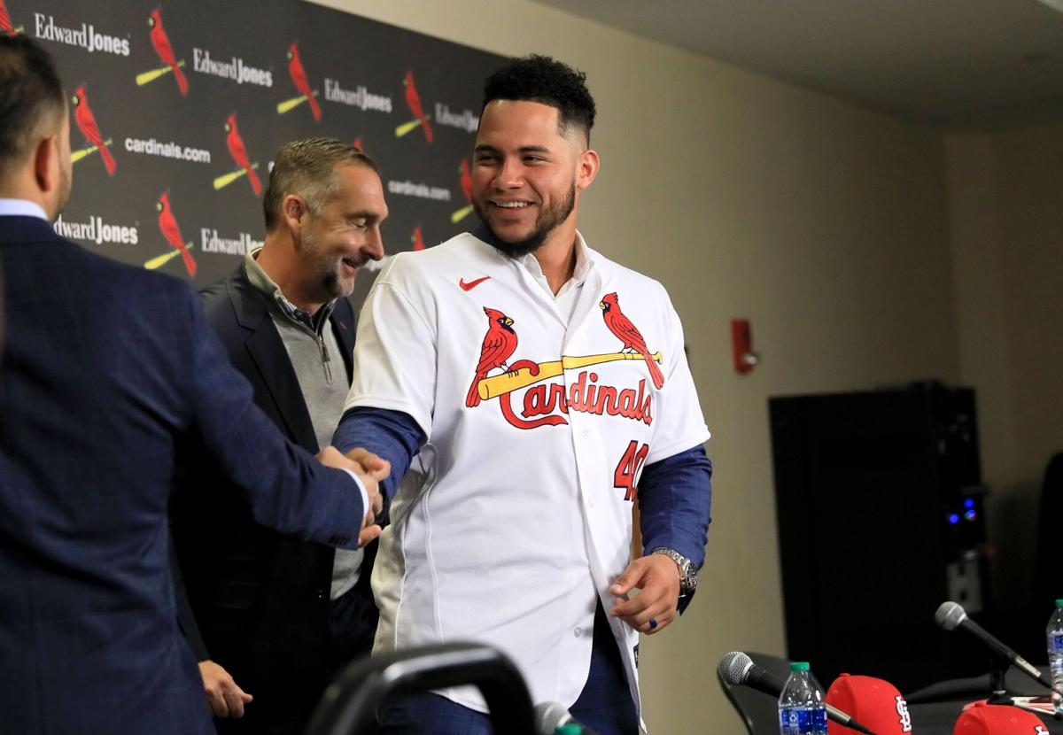 Photos: First look at Willson Contreras in the No. 40 Cardinals jersey
