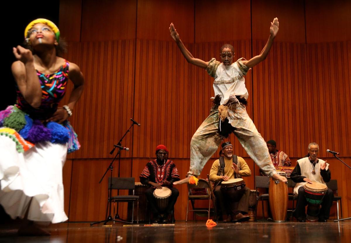 Photos Celebrations Of Kwanzaa In St Louis Holidays Stltoday Com