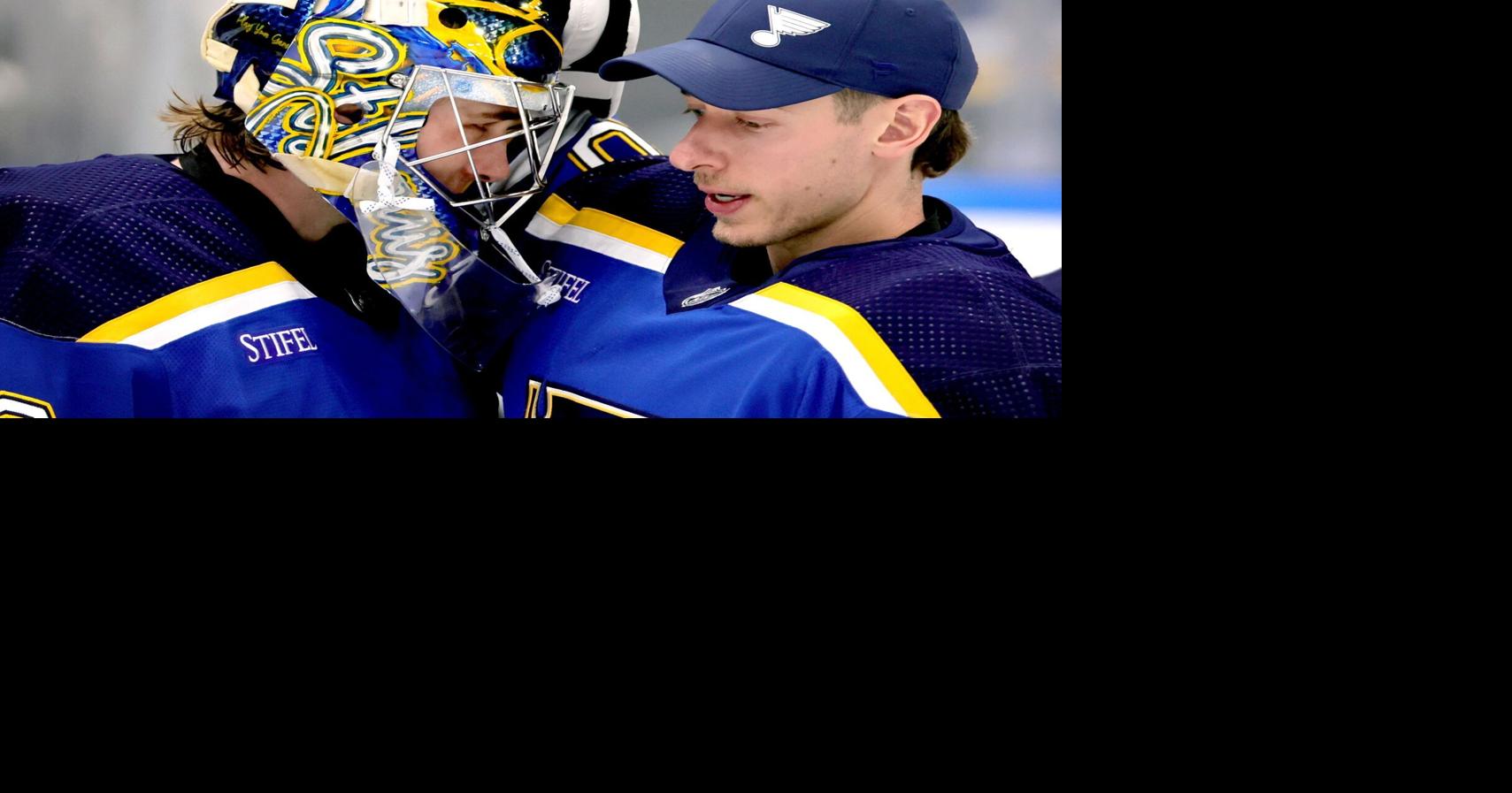 How do the Blues handle their goaltending tandem of Joel Hofer and Jordan Binnington?