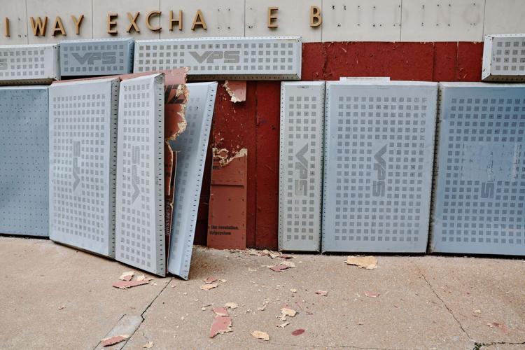 People continue to break into Railway Exchange Building in downtown St. Louis