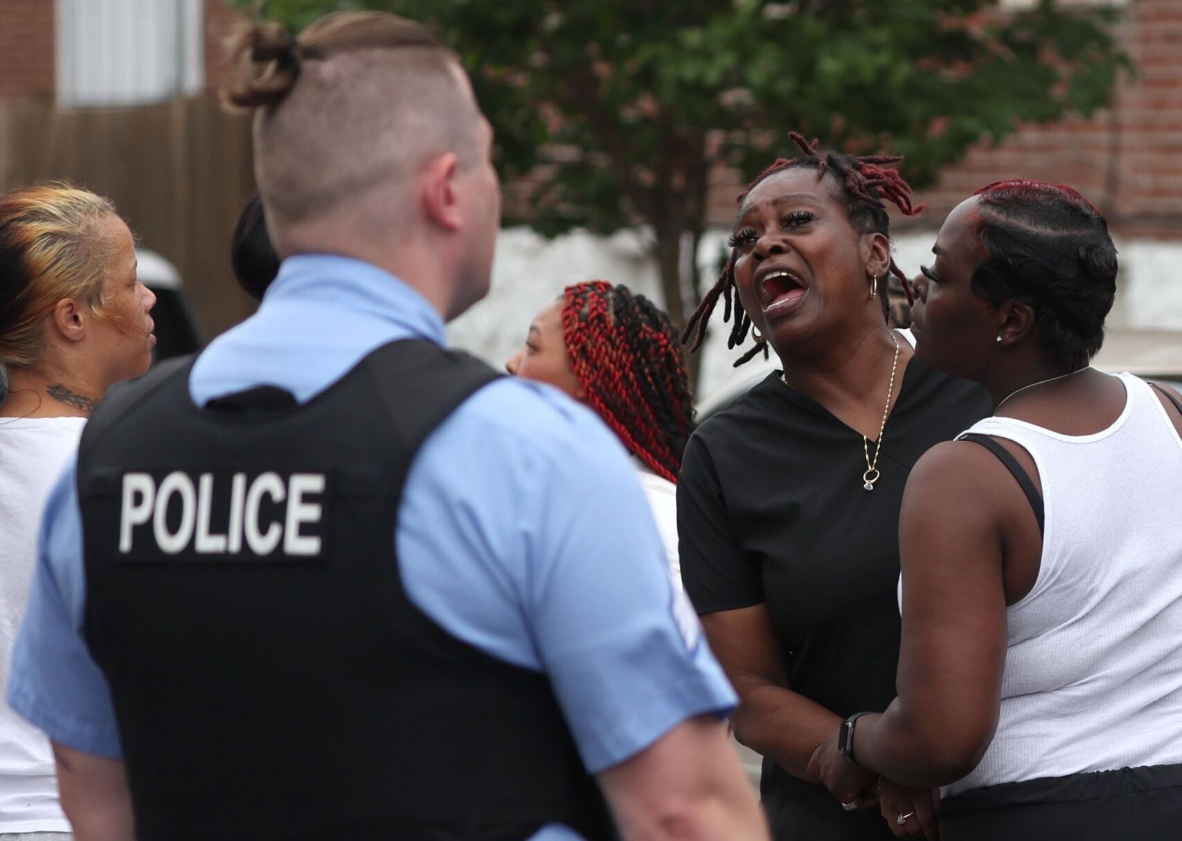 Police shoot, kill teen they say led them on chase and pointed gun in ...