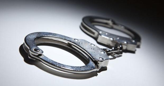 St. Louis man charged in double shooting that left 1 dead