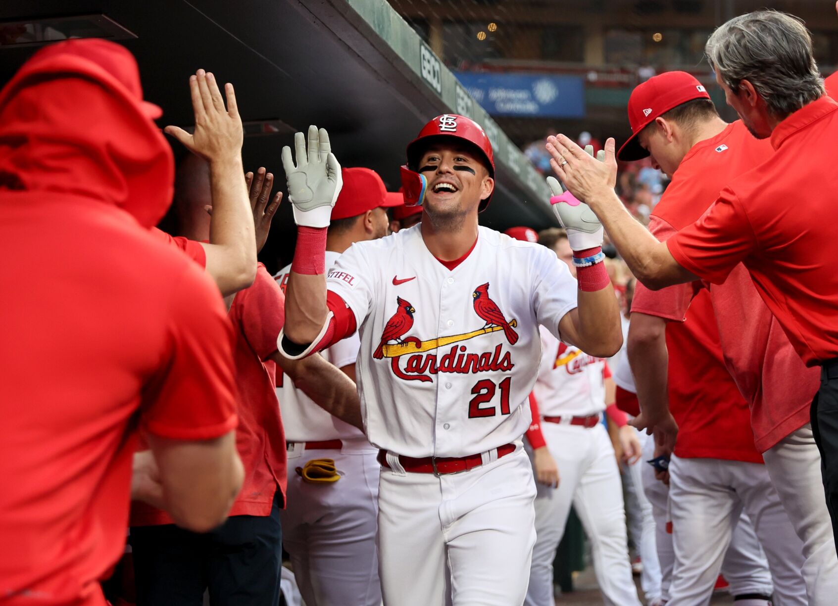 Cardinals to play a doubleheader Saturday after rain suspends Fridays series opener