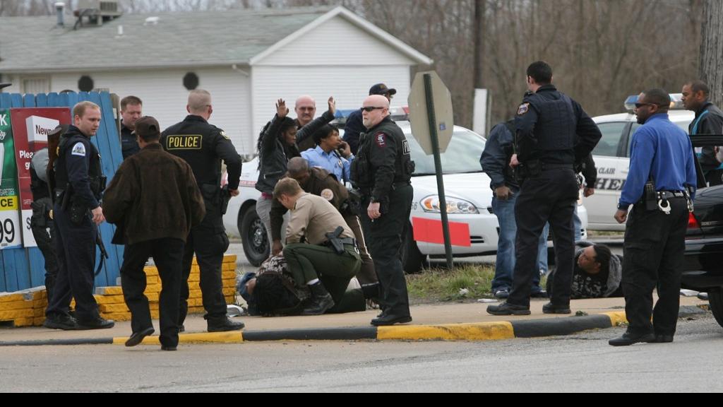 East St. Louis police officer shot Law and order