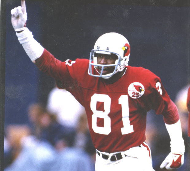 Former football Cardinals file lawsuit over concussions