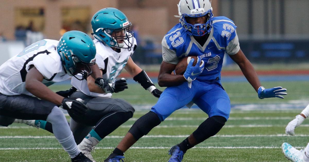 St. Clair Bulldogs at Lutheran St. Charles Cougars