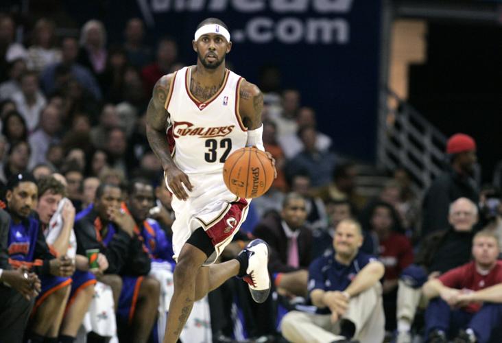 Larry Hughes Supreme: Article Discussing Hughes as an NBA Prospect