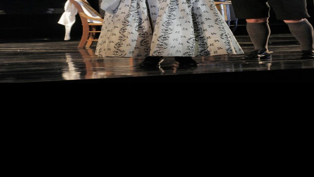 Santa Fe Opera A Needlessly Updated Faust With First Rate Music