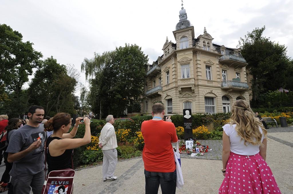 Walking In The Steps Of The King Touring Germany S Elvis Sites Lifestyles Stltoday Com
