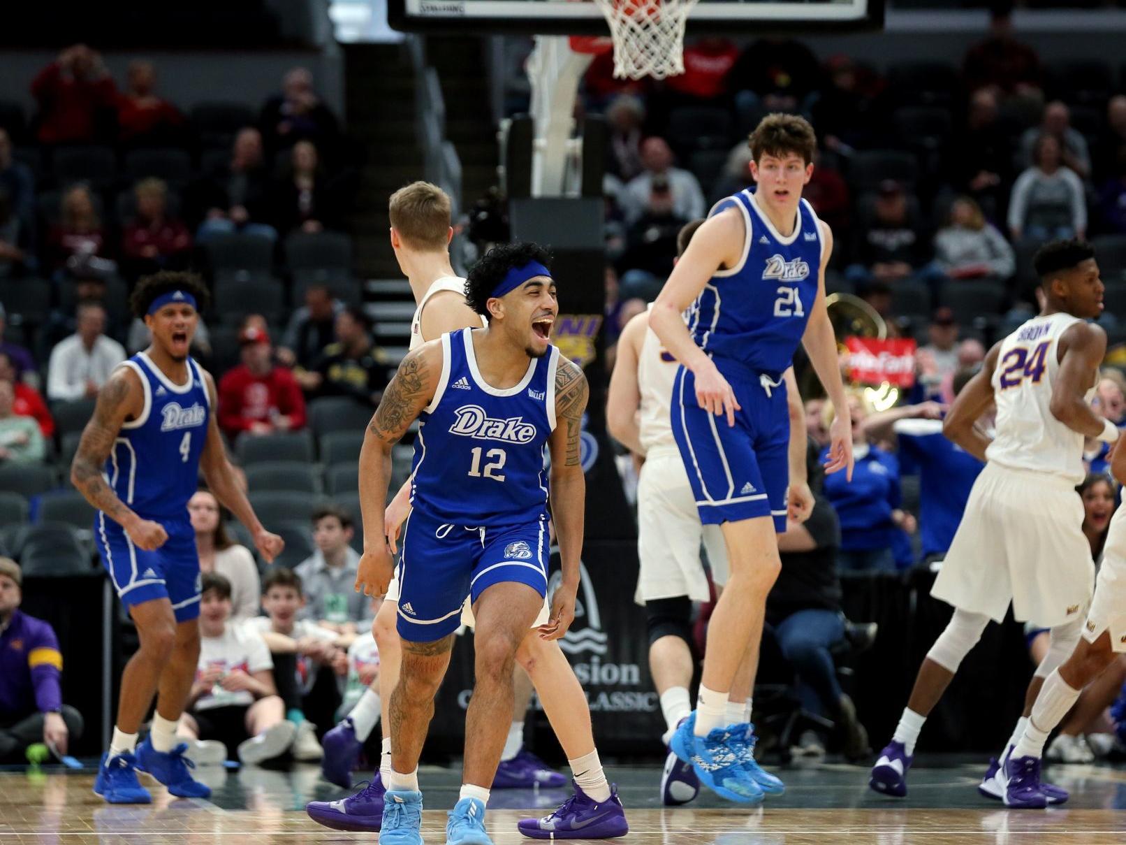 No 8 Seed Drake Blows Out Top Seeded Northern Iowa In Mvc