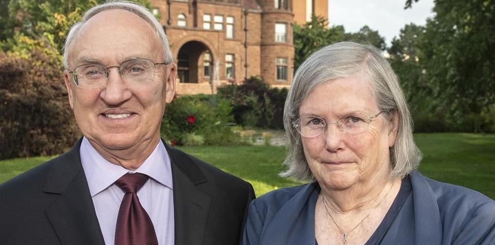 Rex and Jeanne Sinquefield