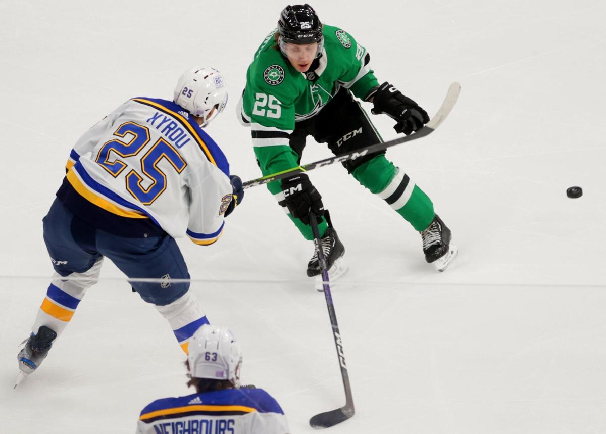 Stars' Jamie Benn takes sole possession of second place on
