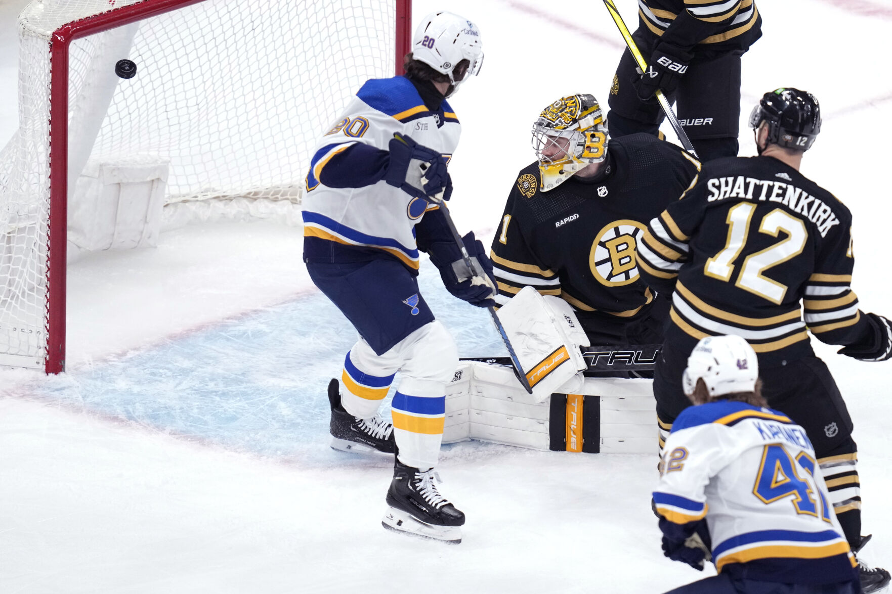 Blues snap scoring slump stun Bruins 5 1 to finish trip on a high