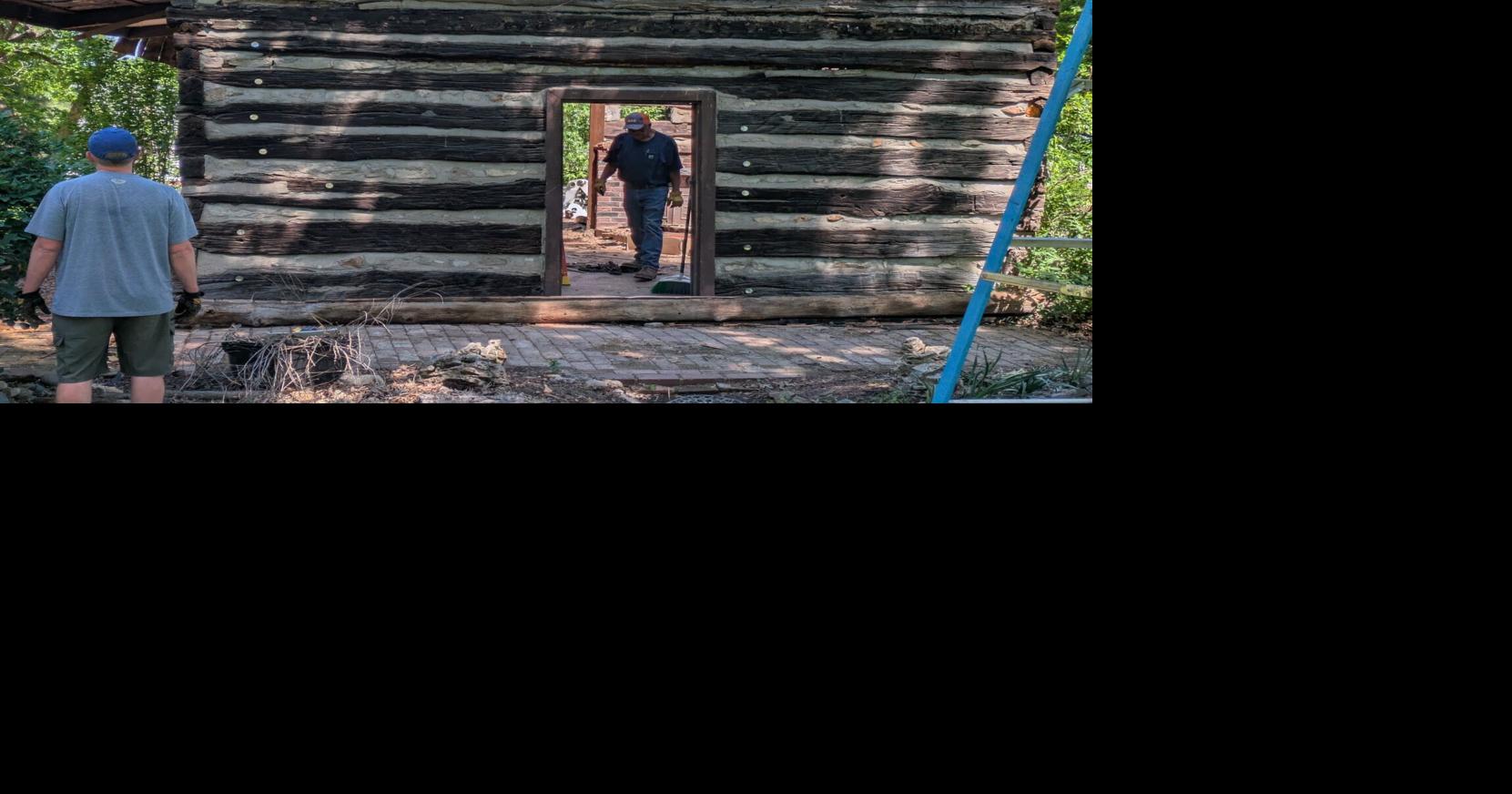 The cabin holds a rich history: It was owned by one of Des Peres' founding families and was likely the first site of permanent European settlement in the area.