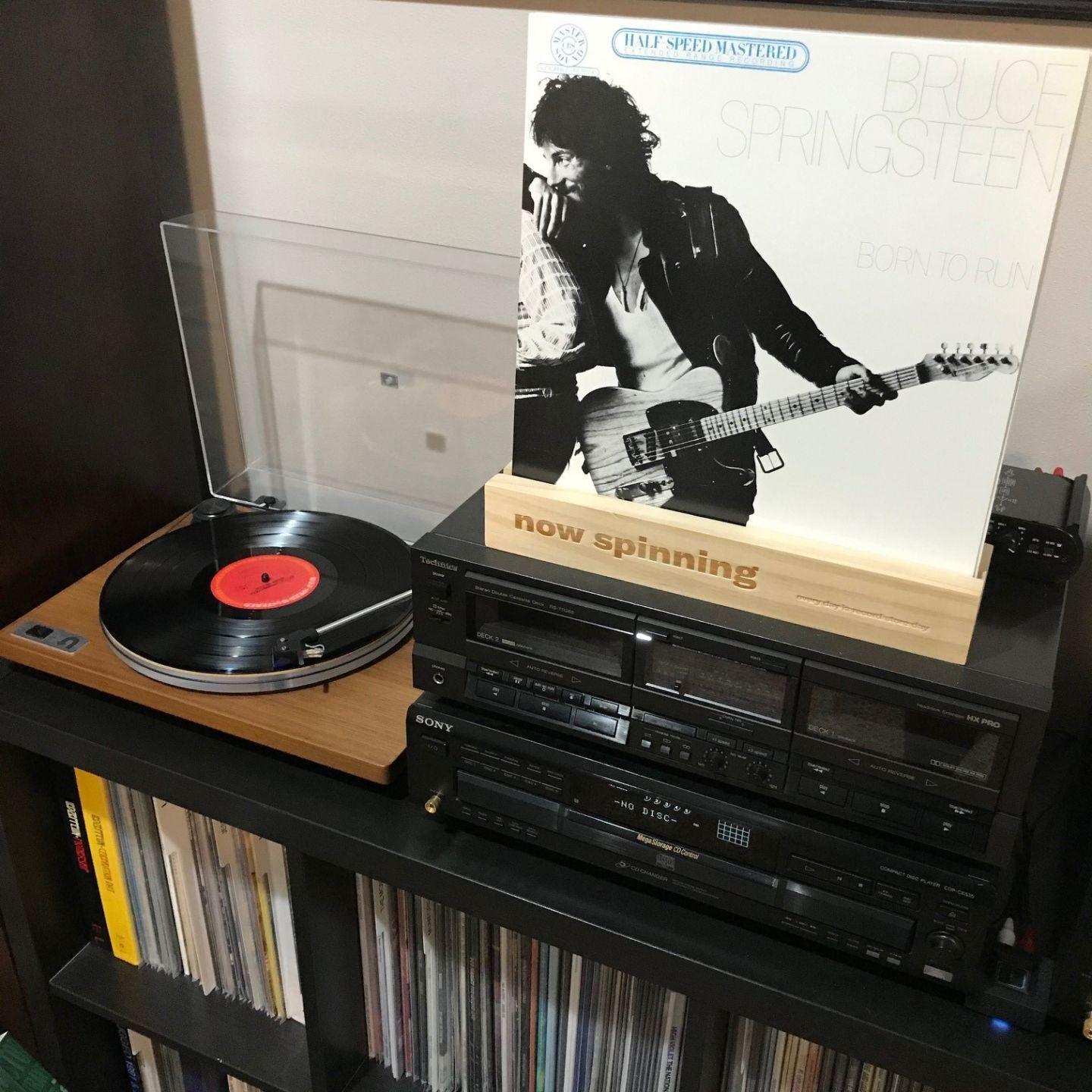 Vinyl Record Enthusiasts Coexist With Digital Universe Entertainment Stltoday Com Vinyl Record Enthusiasts Coexist With Digital Universe Entertainment Stltoday Com