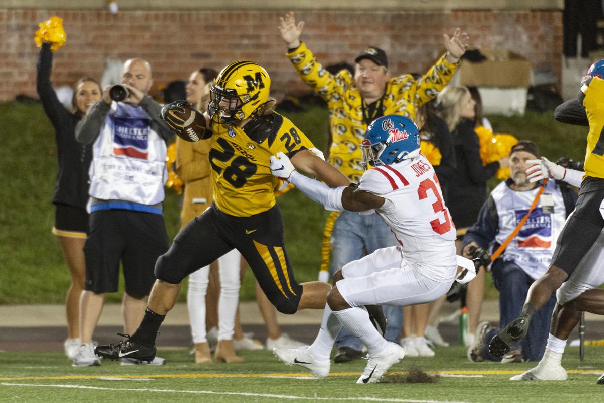 Downing's heavyduty running style gives Mizzou sudden backfield depth