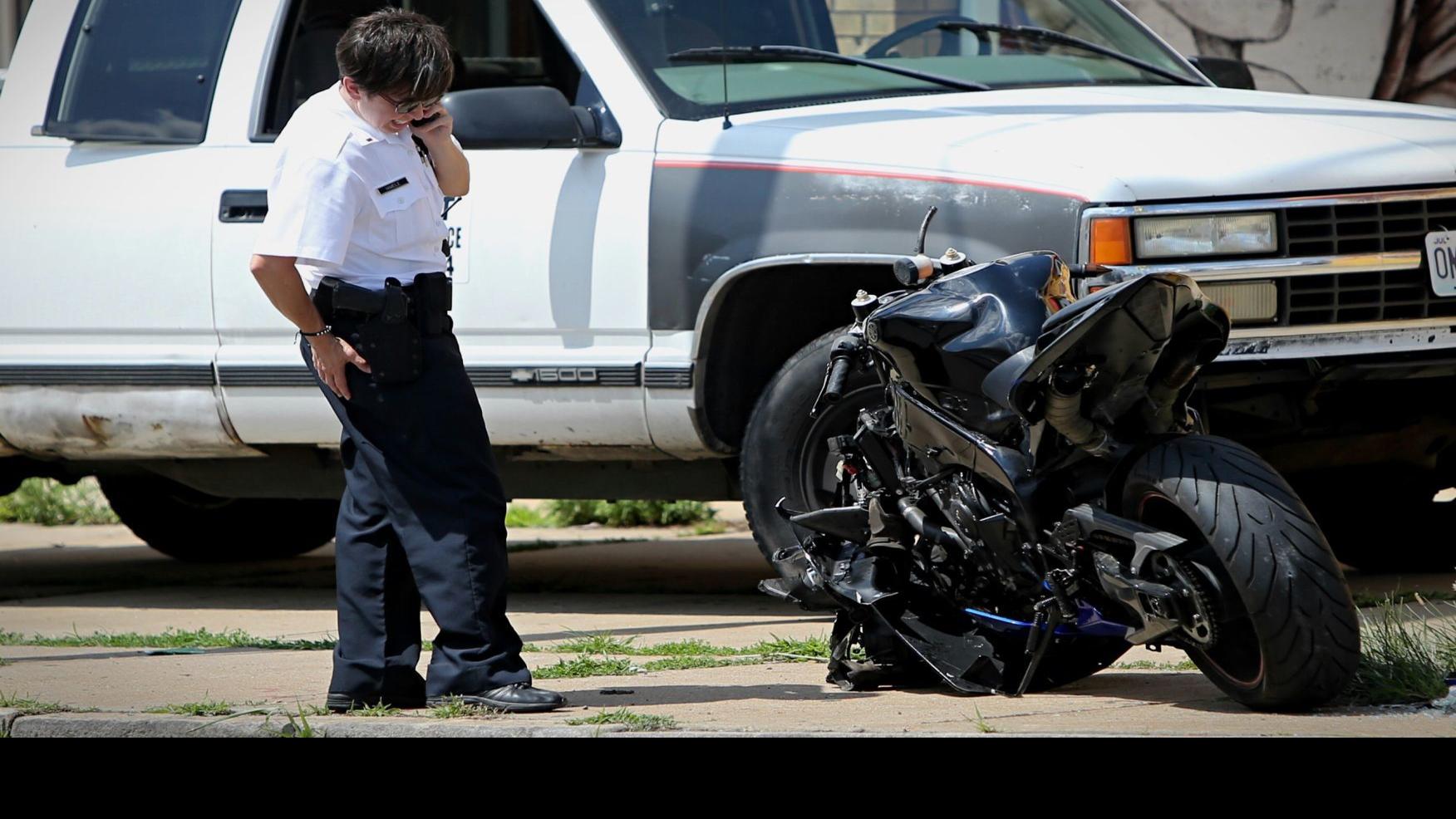 Most Motorcyclists Will No Longer Have To Wear Helmets On Missouri Roadways Politics Stltoday Com