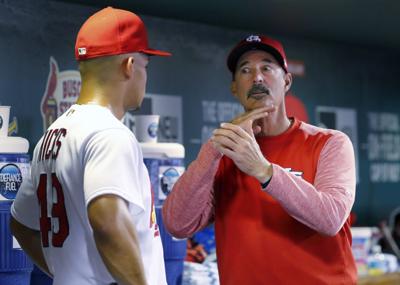 Hochman: Pitching coach Mike Maddux teaching Cardinals as he was taught | Benjamin Hochman ...