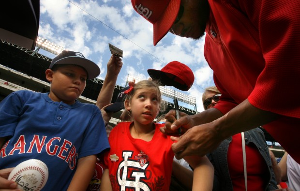 Cardinals, Rangers have different baseball traditions : Sports