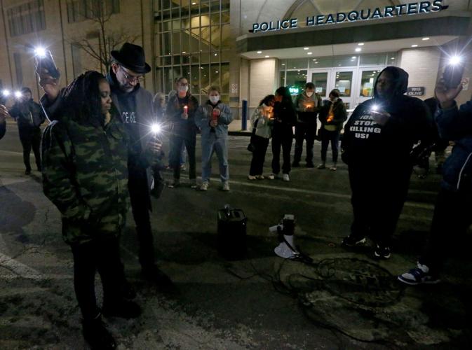 St. Louis protest group gathers in solidarity with Memphis protesters