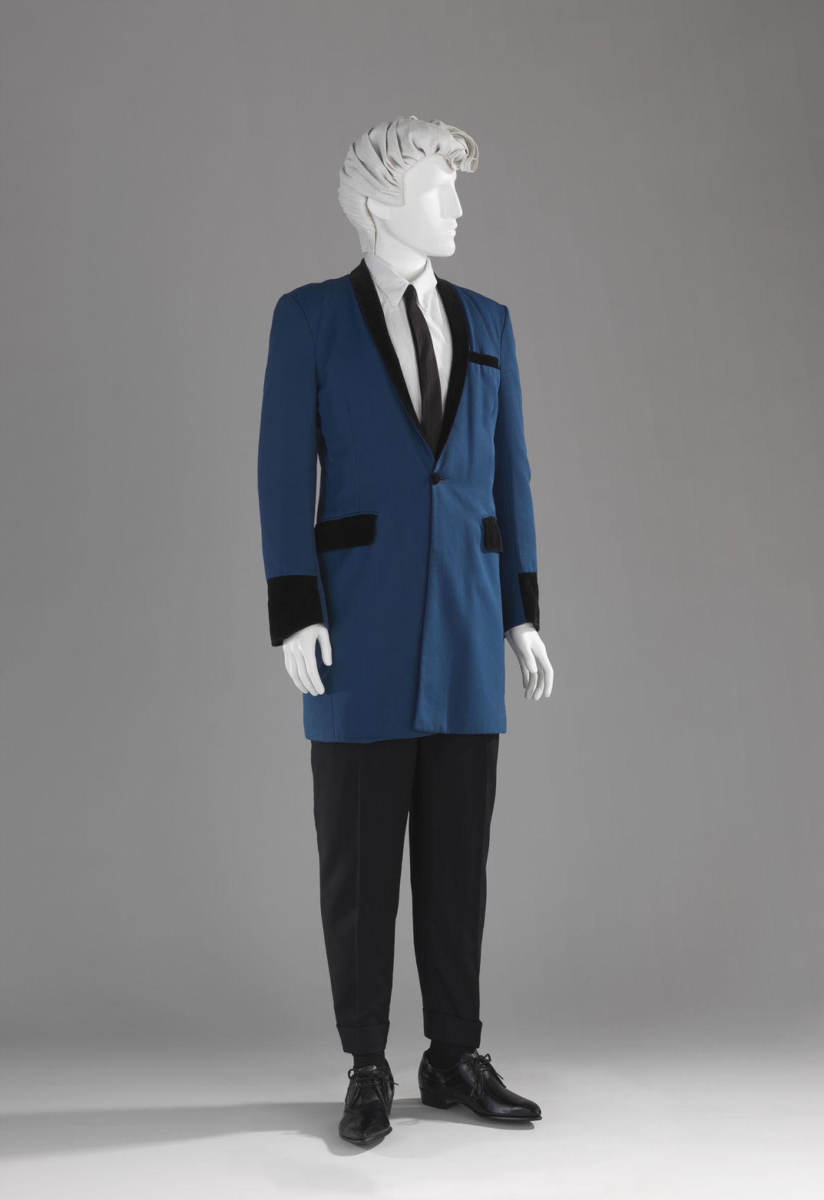 SLAM presents a powderedwig, peacockcolored, tattooed review of men's