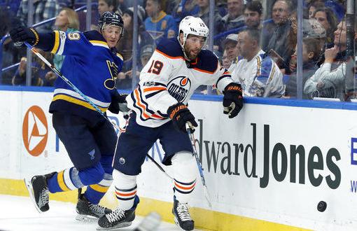 Tarasenko nets 2, gets in rare fight as Blues top Oilers 8-3