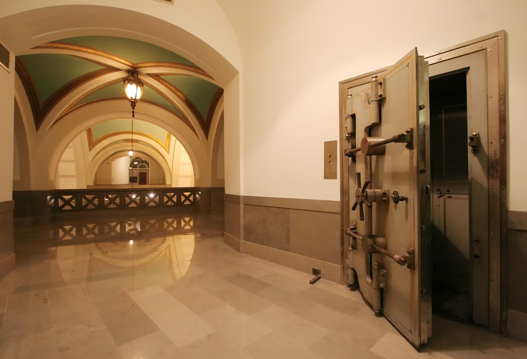 House speaker turns vault into hideaway office